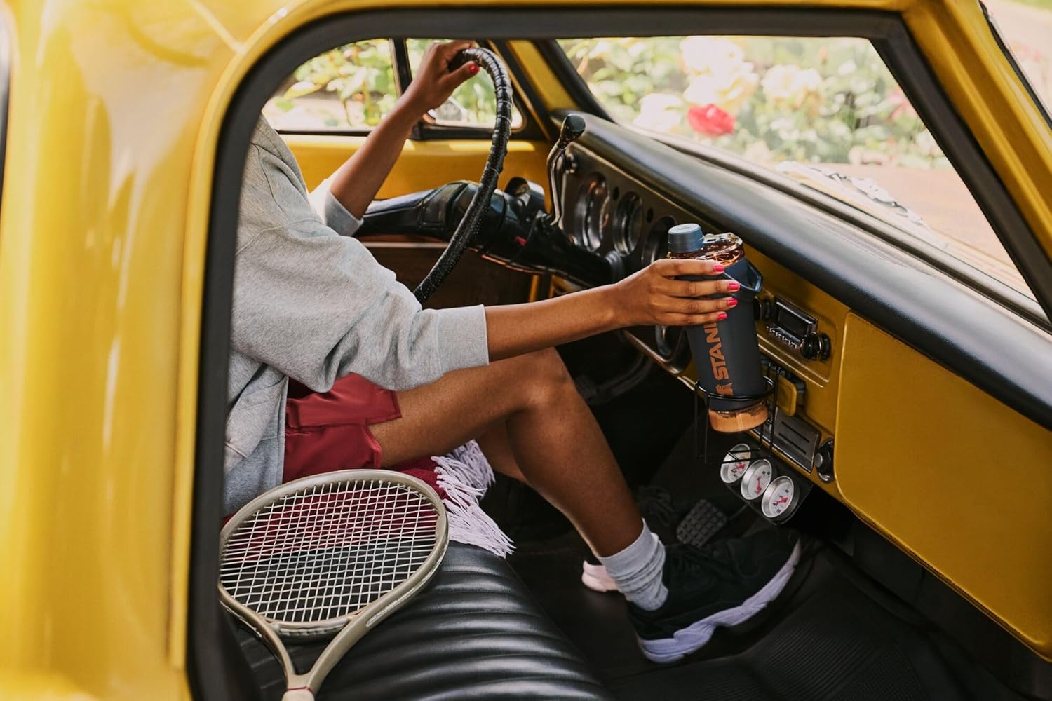 STANLEY Vitalize Shaker Bottle 20 oz | Leakproof Insulated Stainless Steel Shaker Cup | Base Storage and Twist On Fast Flow Lid | Protein Shakes and Pre Workout Powder | BPA-Free | Chalk